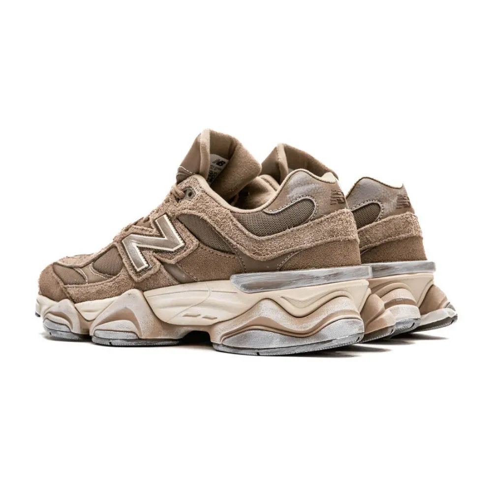 NB 9060 Mushroom Timberwolf